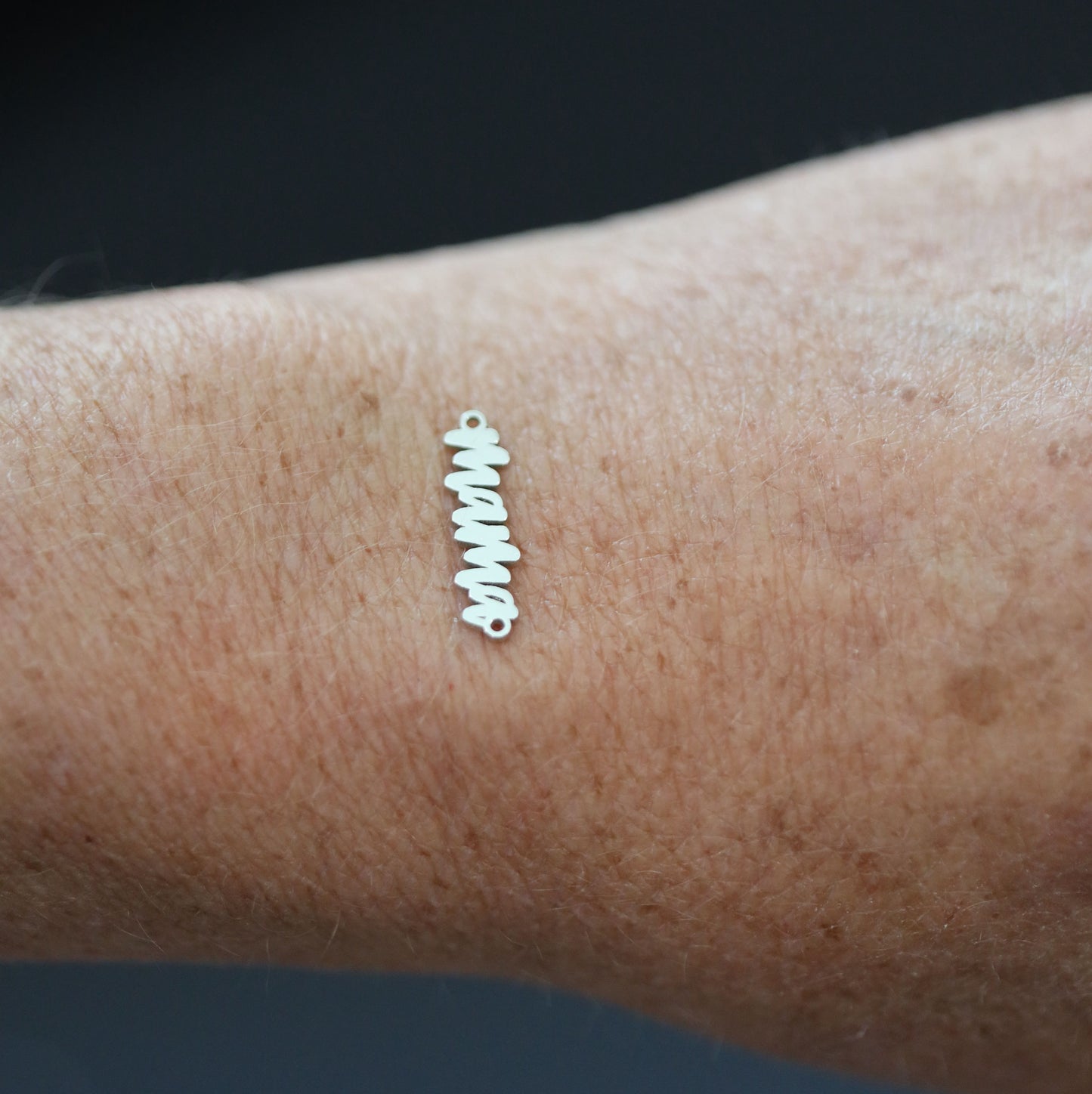 Mama Script Connector Charm