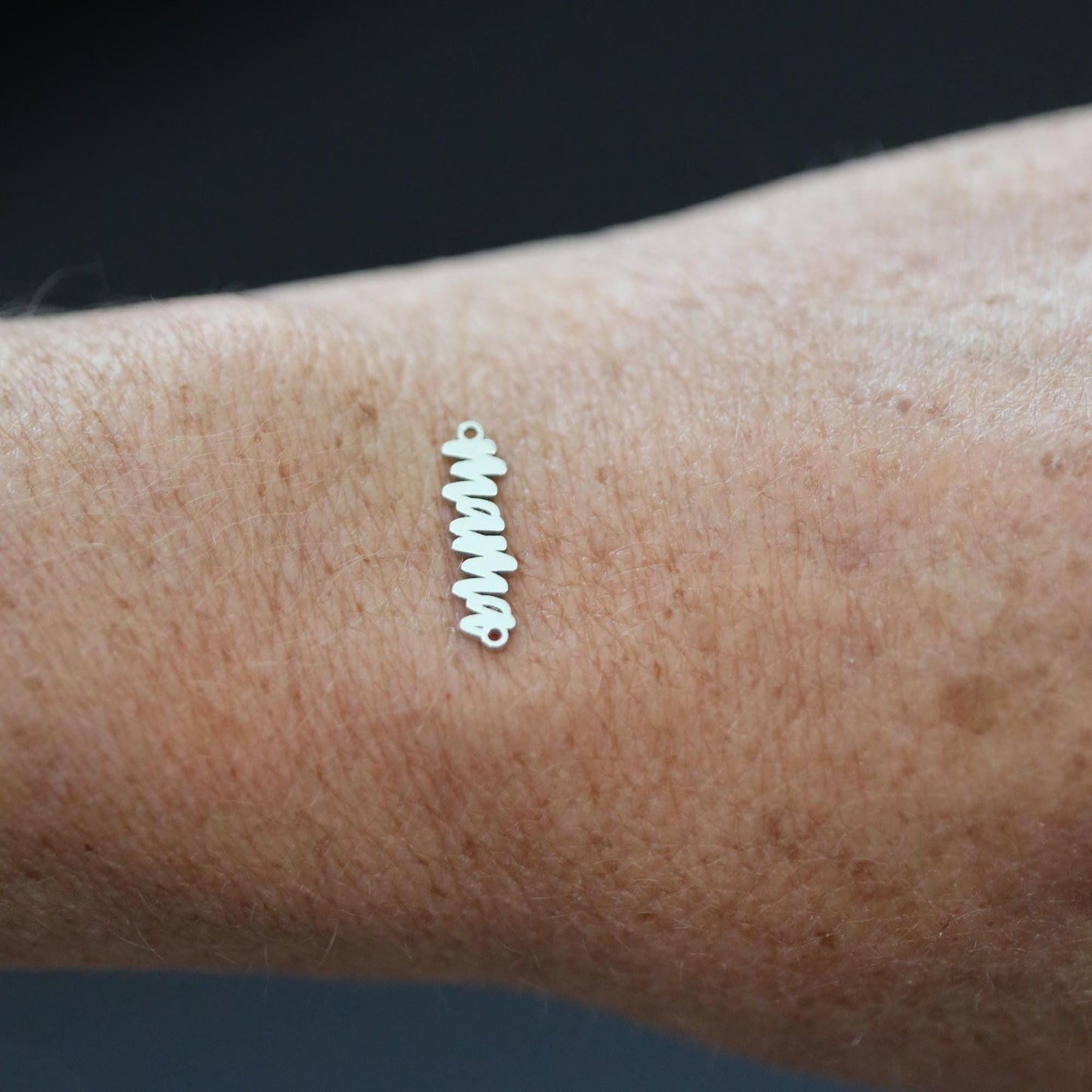 Mama Charm in Sterling Silver – Script Word Connector for Permanent Jewelry and Gifts