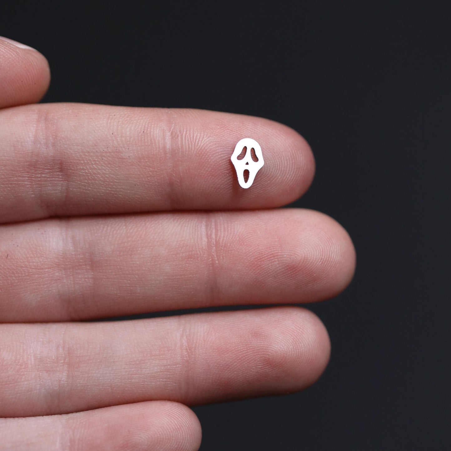 Sterling Silver Scream Mask Charm • Halloween Jewelry Supplies • Horror Charm Pendant • Spooky Sterling Findings